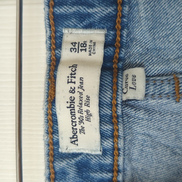 Abercrombie & Fitch '90s Relaxed Fit High Rise Straight Leg Curve Love Jeans 34 - Picture 8 of 14